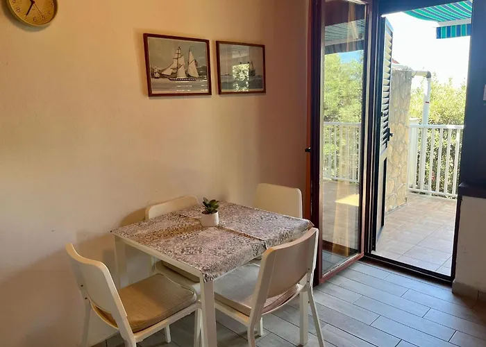 Ivanisevic Apartman Mandre